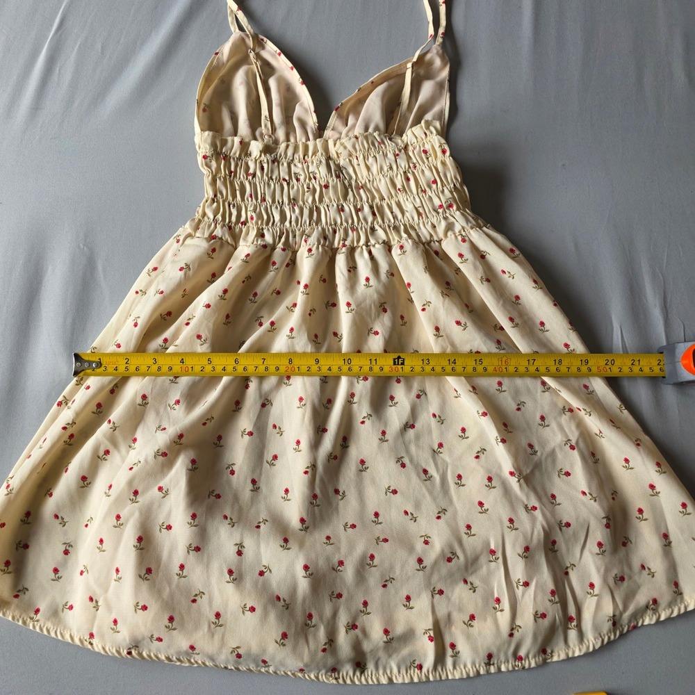 Princess Polly‎ Roza Floral Mini Dress Sleeveless Smocked Sundress Size 2 - Picture 6 of 7